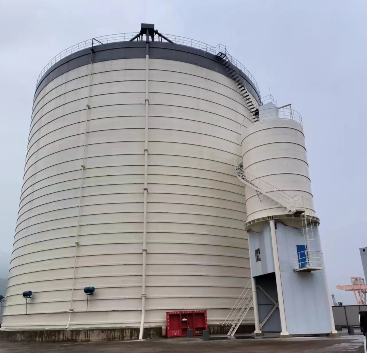 上海10万吨水泥钢板库